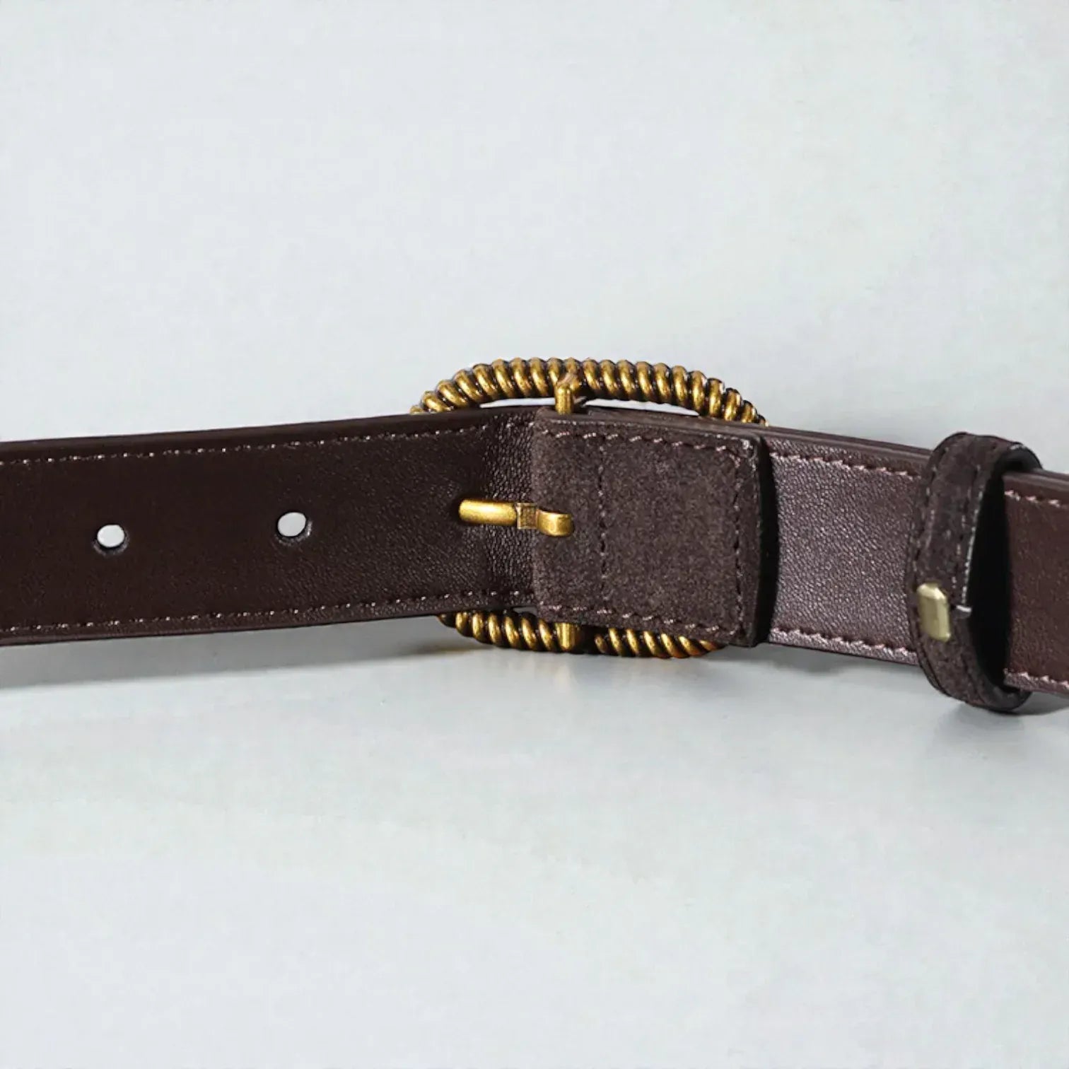 Ceinture cuir suédé femme avec finition dorée vintage