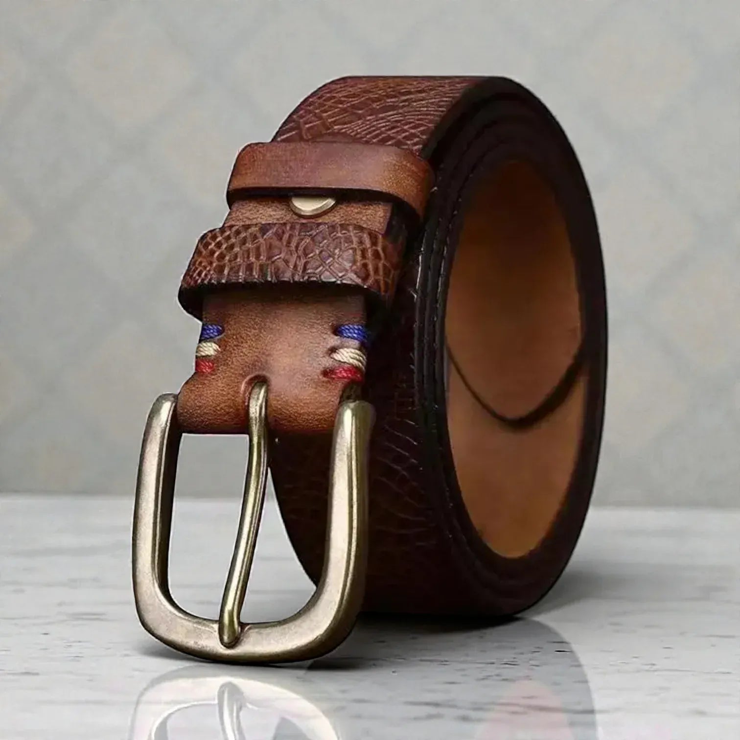Ceinture en cuir texturé homme avec motif serpent
