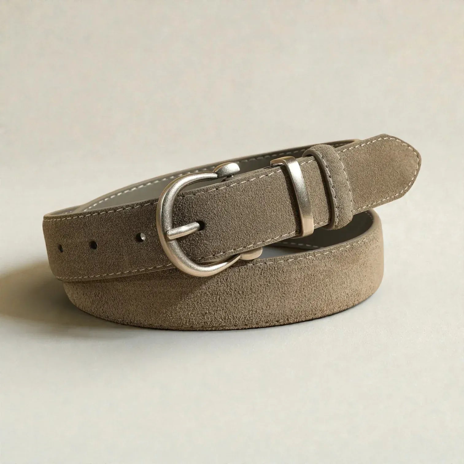 Ceinture en cuir suédé femme look moderne