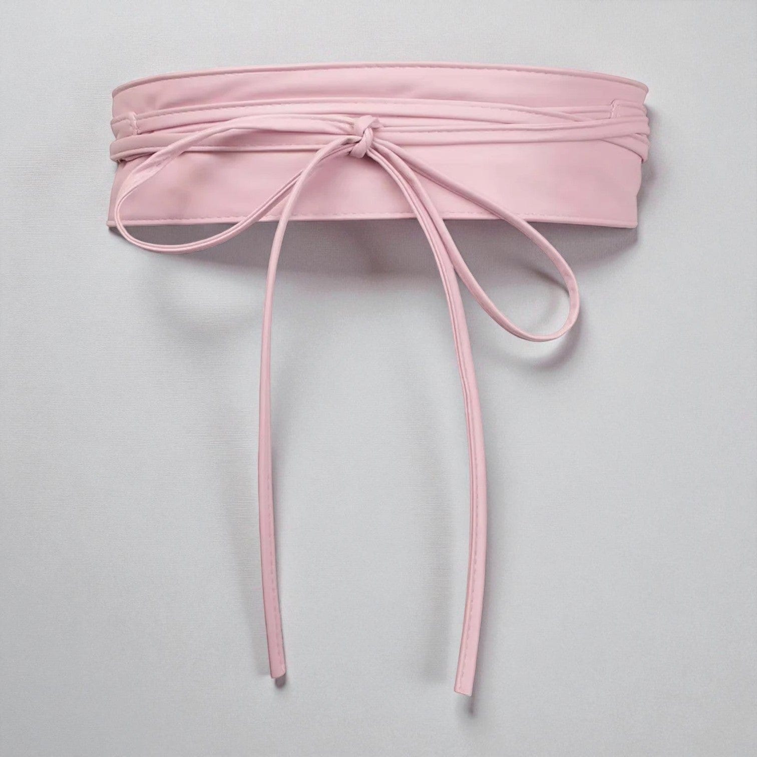 Ceinture large femme avec finition satinée à nouer