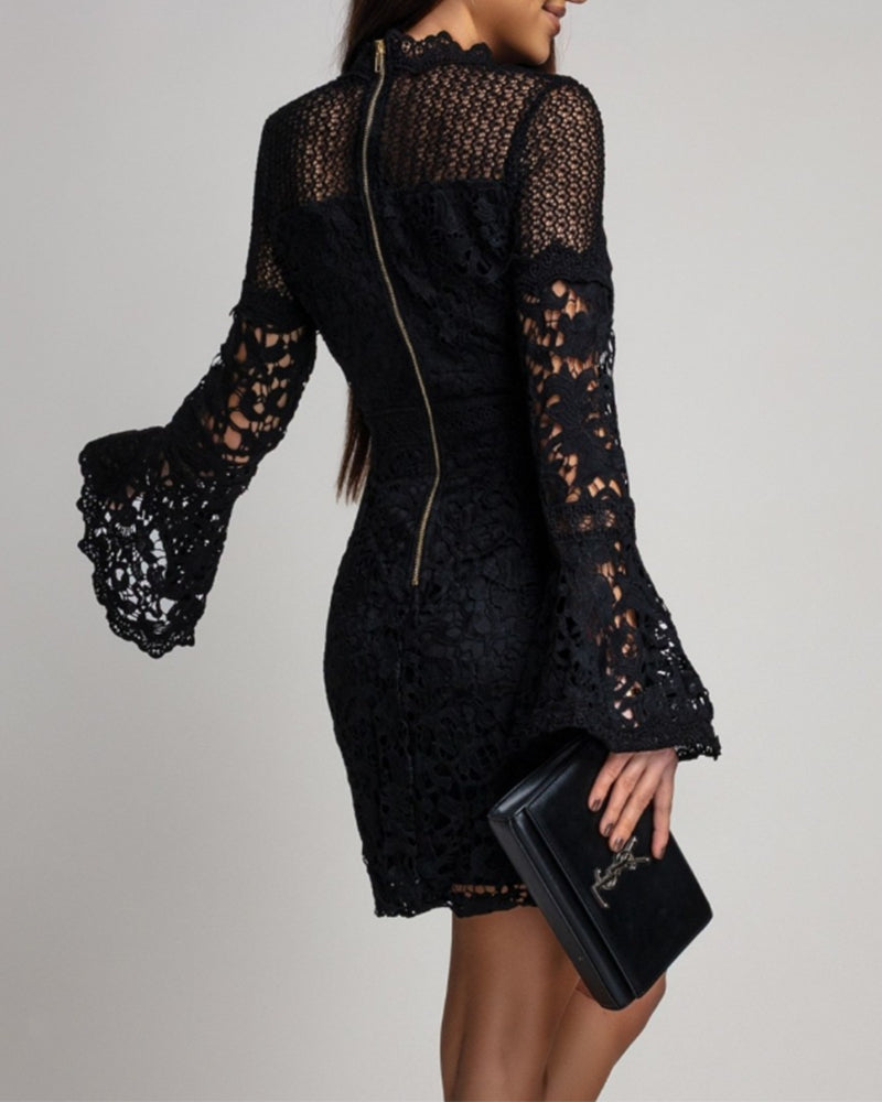 Robe en dentelle à manches cloche - Noir