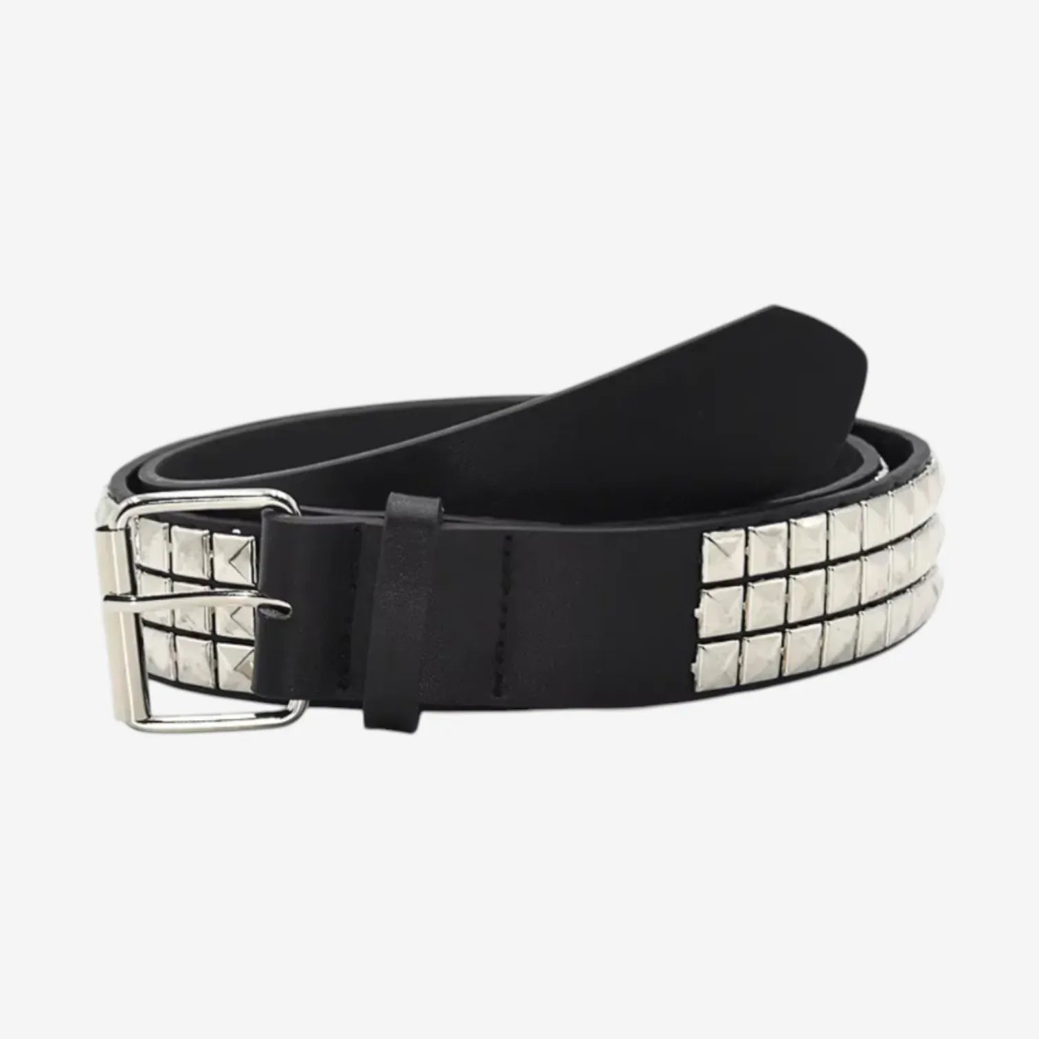 Ceinture cloutée femme avec rivets pyramidaux audacieux