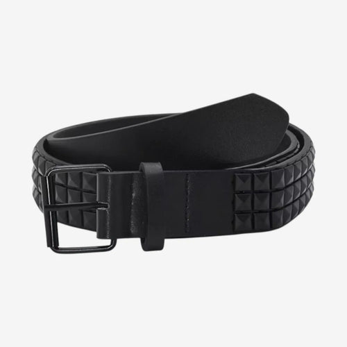 Ceinture cloutée femme avec rivets pyramidaux audacieux