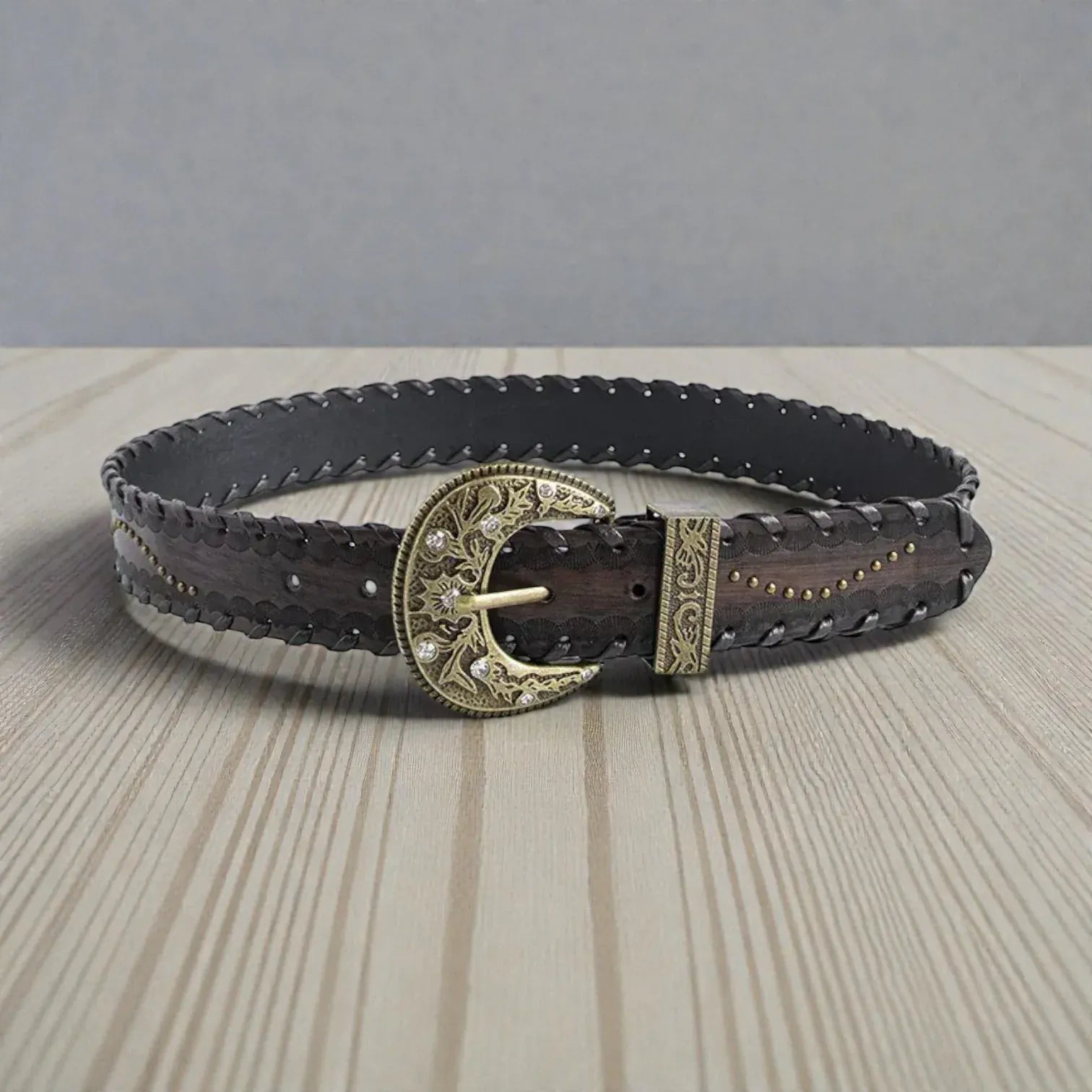 Ceinture cuir clouté femme effet embossé