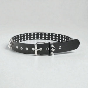 Ceinture cloutée femme punk avec œillets en métal