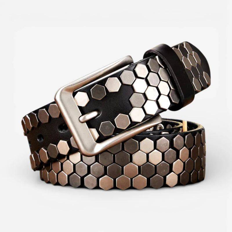 Ceinture cloutée homme en cuir avec finition géométrique