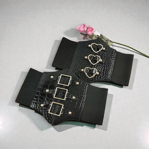 Ceinture corset femme large avec boucles argentées