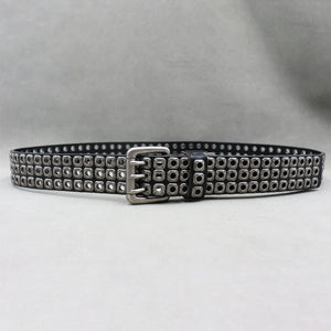 Ceinture cuir avec rivets métalliques au design rock