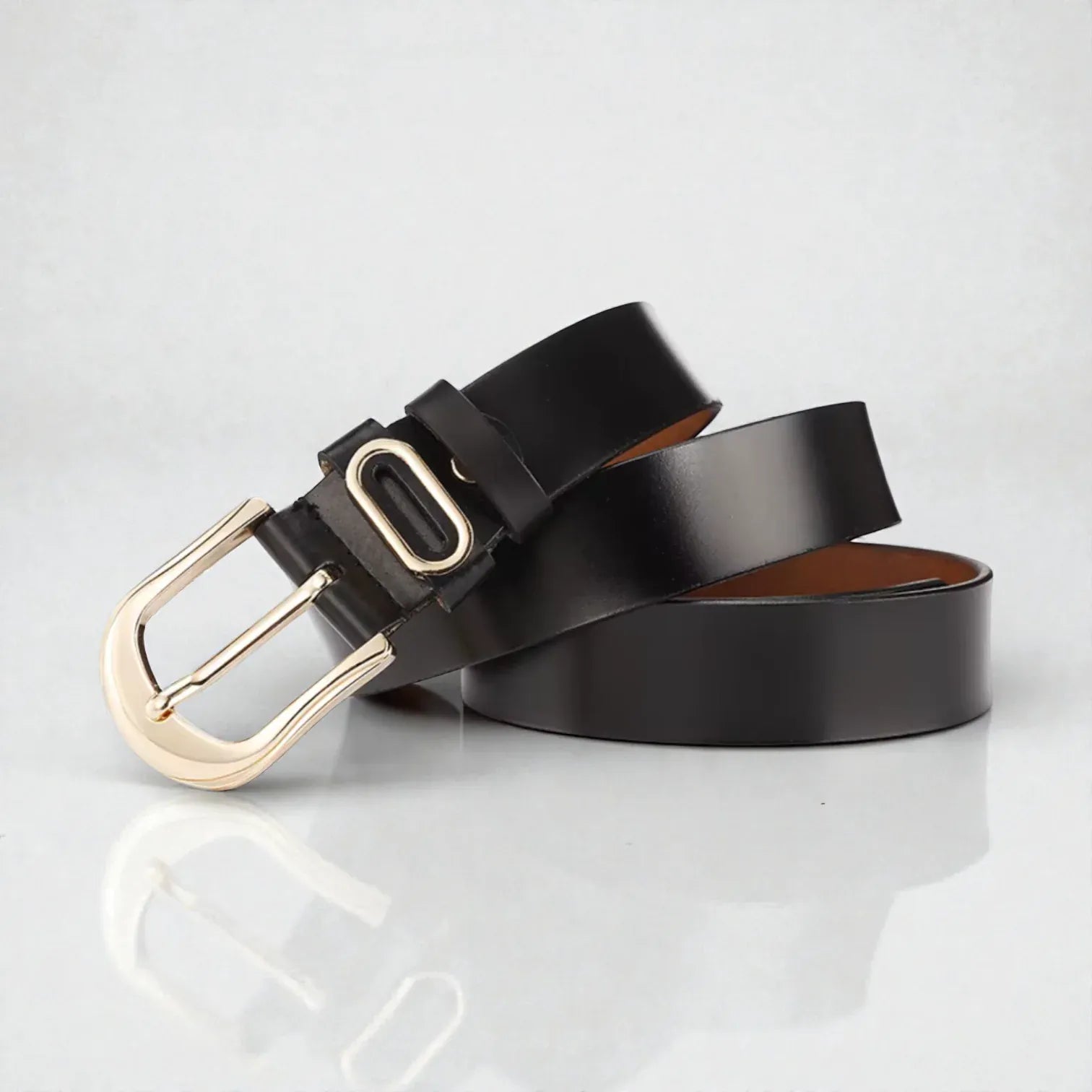 Ceinture pour femme en cuir au style sobre et contemporain