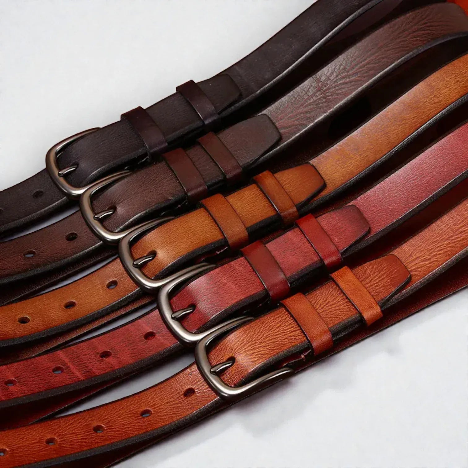 Ceinture pour femme en cuir effet patiné et boucle noire
