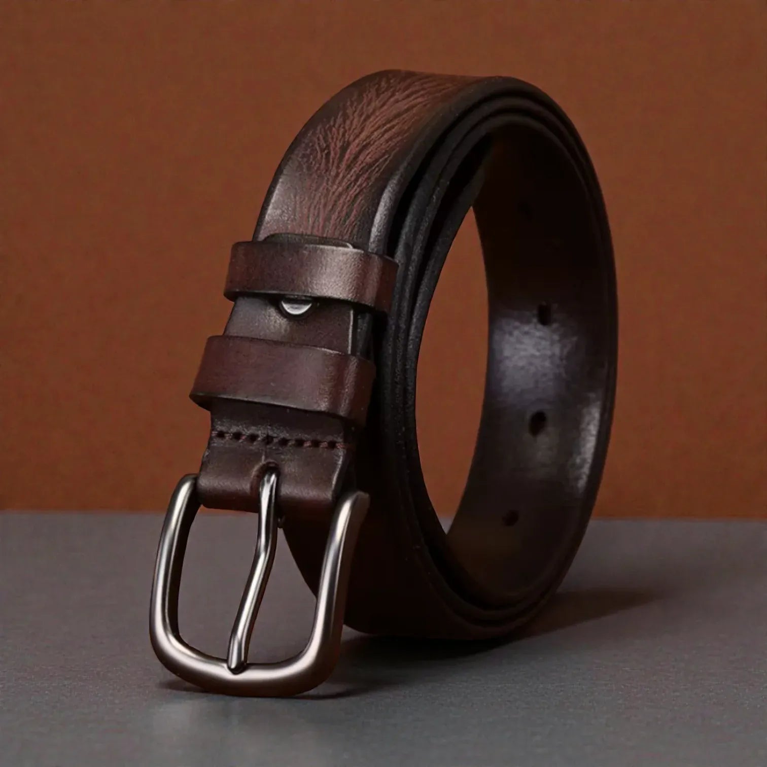 Ceinture pour femme en cuir effet patiné et boucle noire