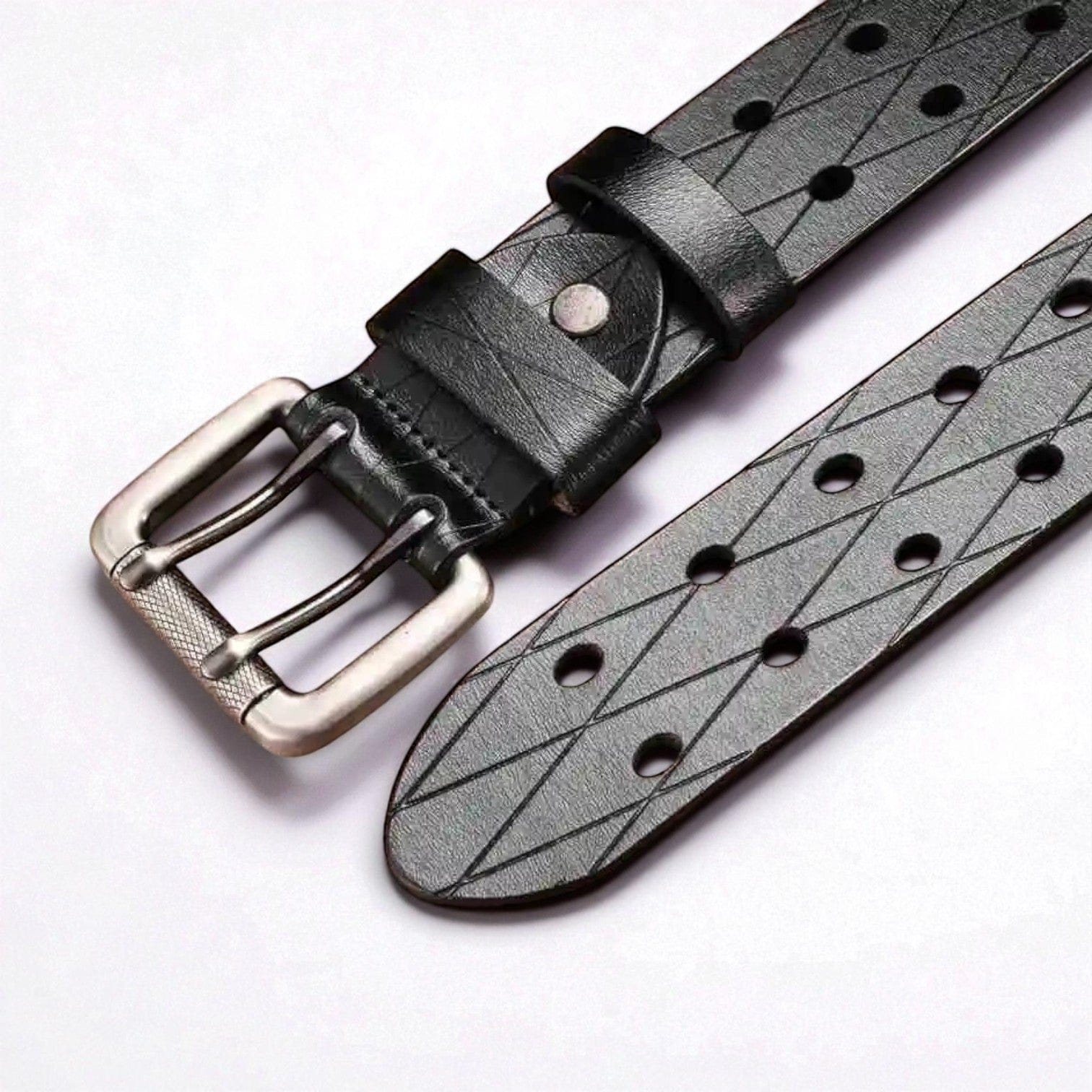 Ceinture pour homme en cuir texturée avec finition brossée élégante