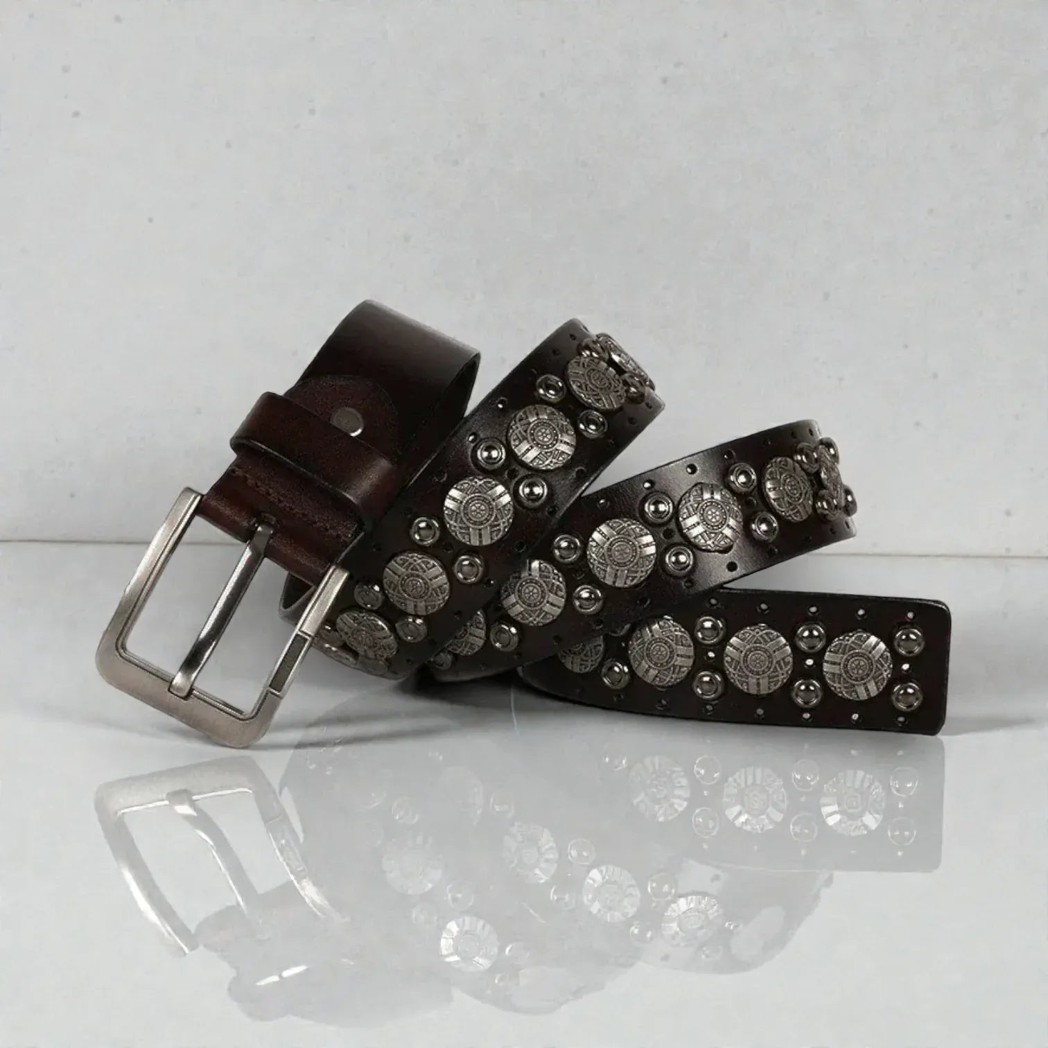 Ceinture noire avec rivets ronds homme en cuir texturé