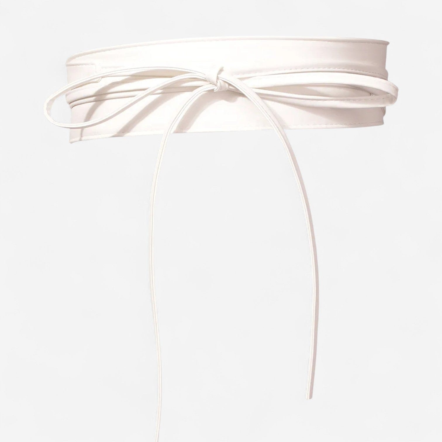 Ceinture large femme avec finition satinée à nouer