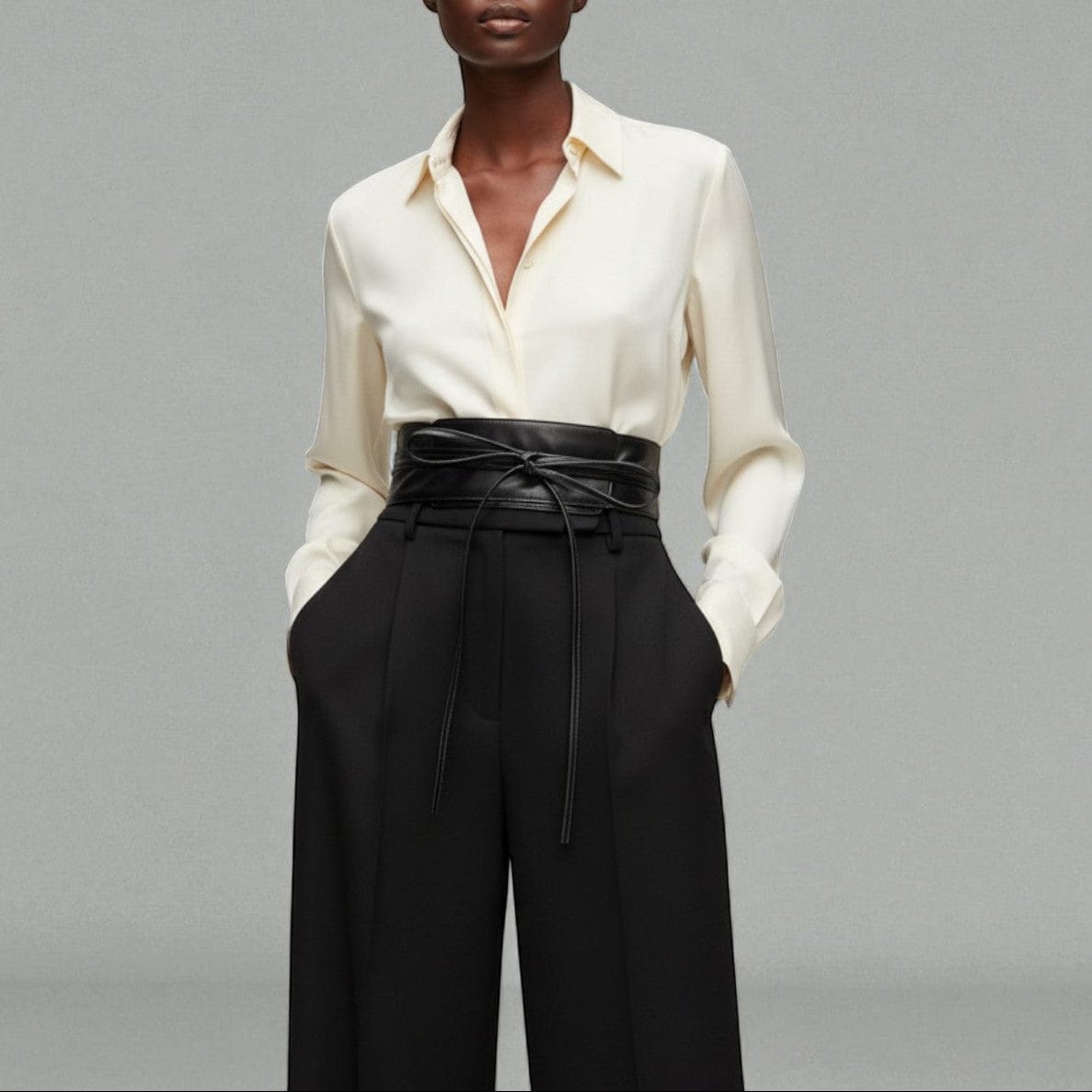Ceinture large femme avec finition satinée à nouer