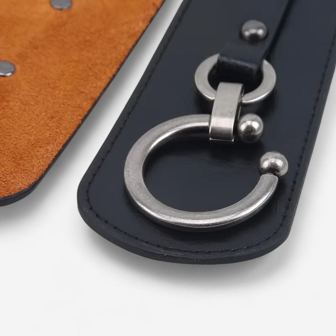 Ceinture large femme à boucle circulaire et finitions soignées