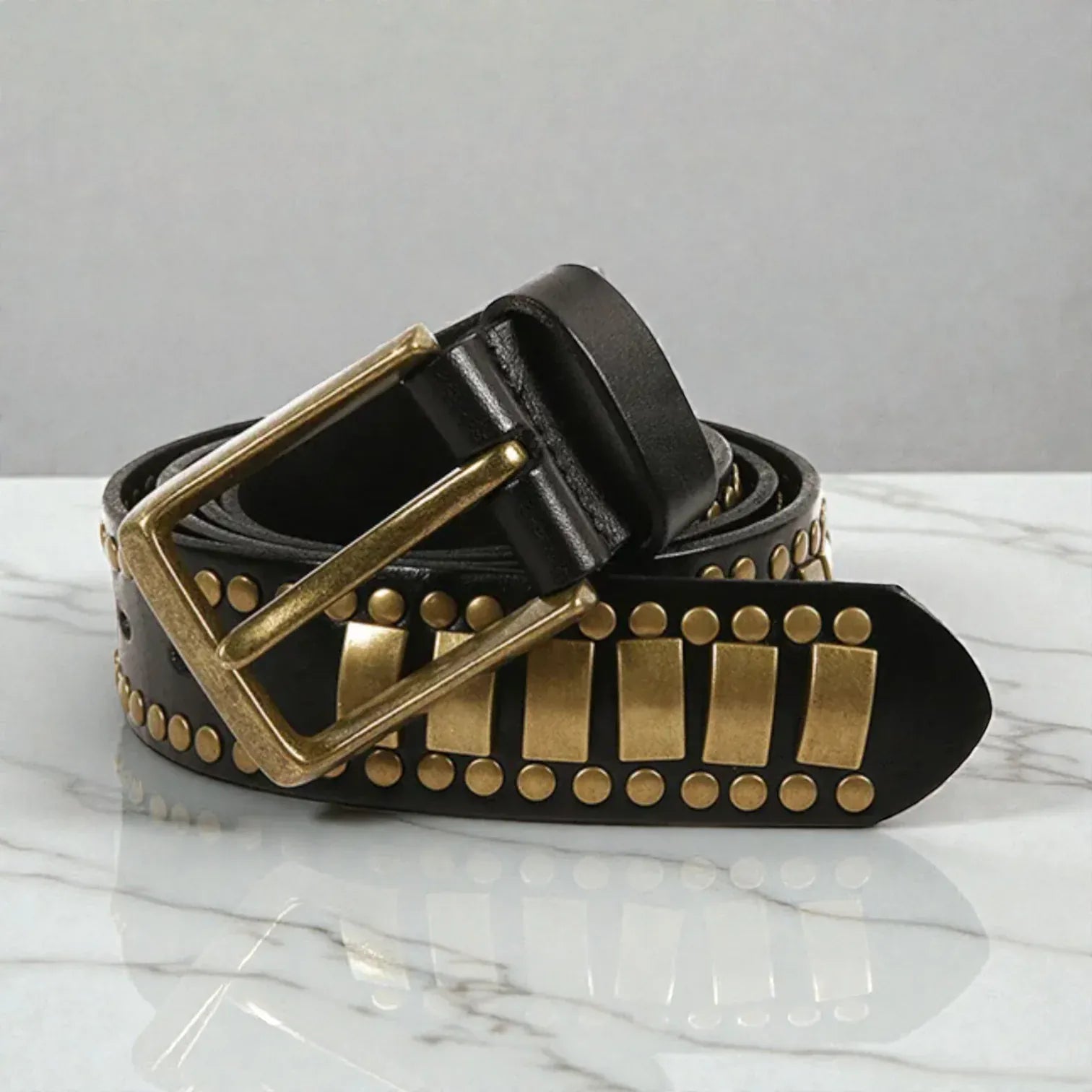 Ceinture luxe homme avec éléments décoratifs dorés