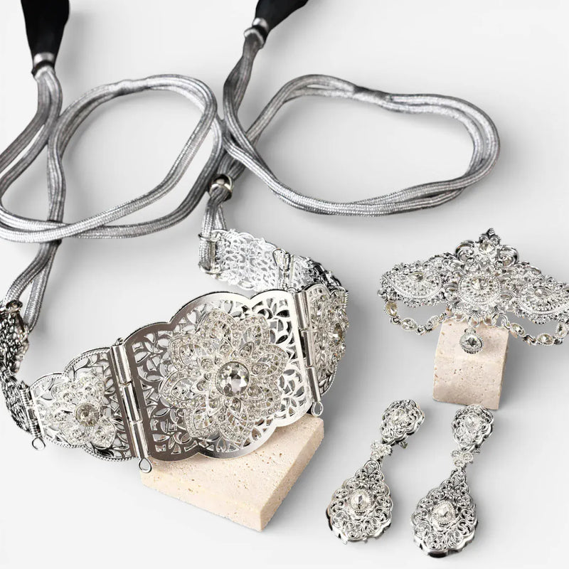Ceinture pour femme dorée en métal ajouré motif floral