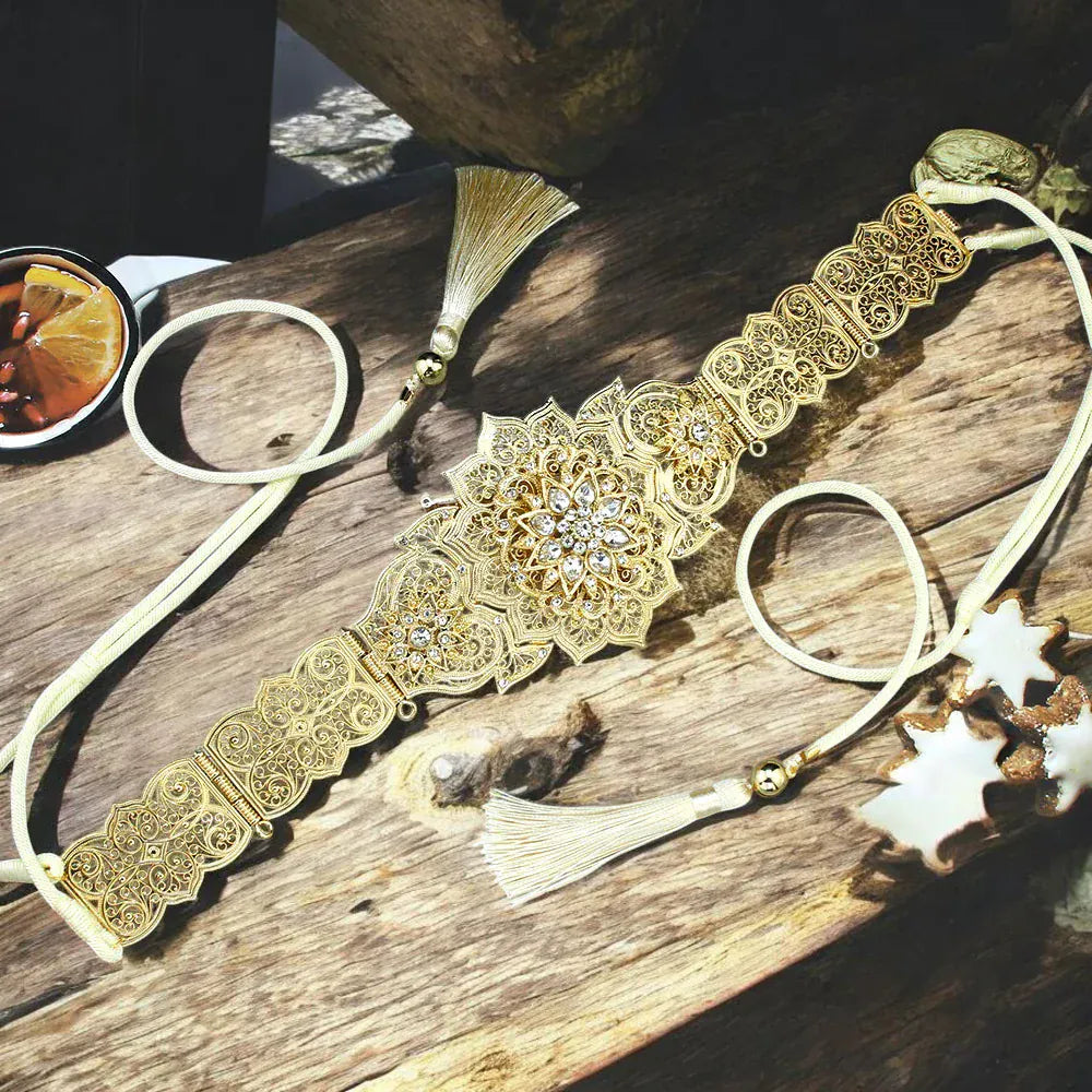 Ceinture à nouer avec chaîne dorée et strass femme