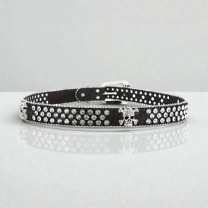 Ceinture tête de mort femme avec strass brillants et design audacieux