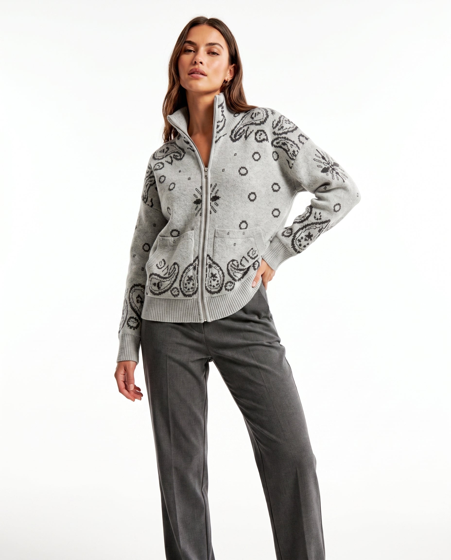 Gilet maille zippe motif - porté