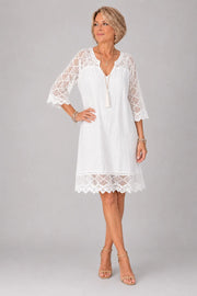 Robe col V dentelle patchwork décontractée