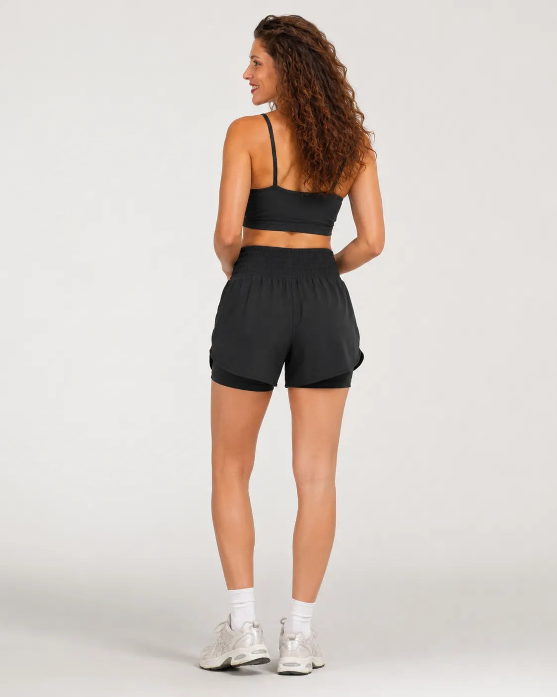 Short de sport taille haute avec poches