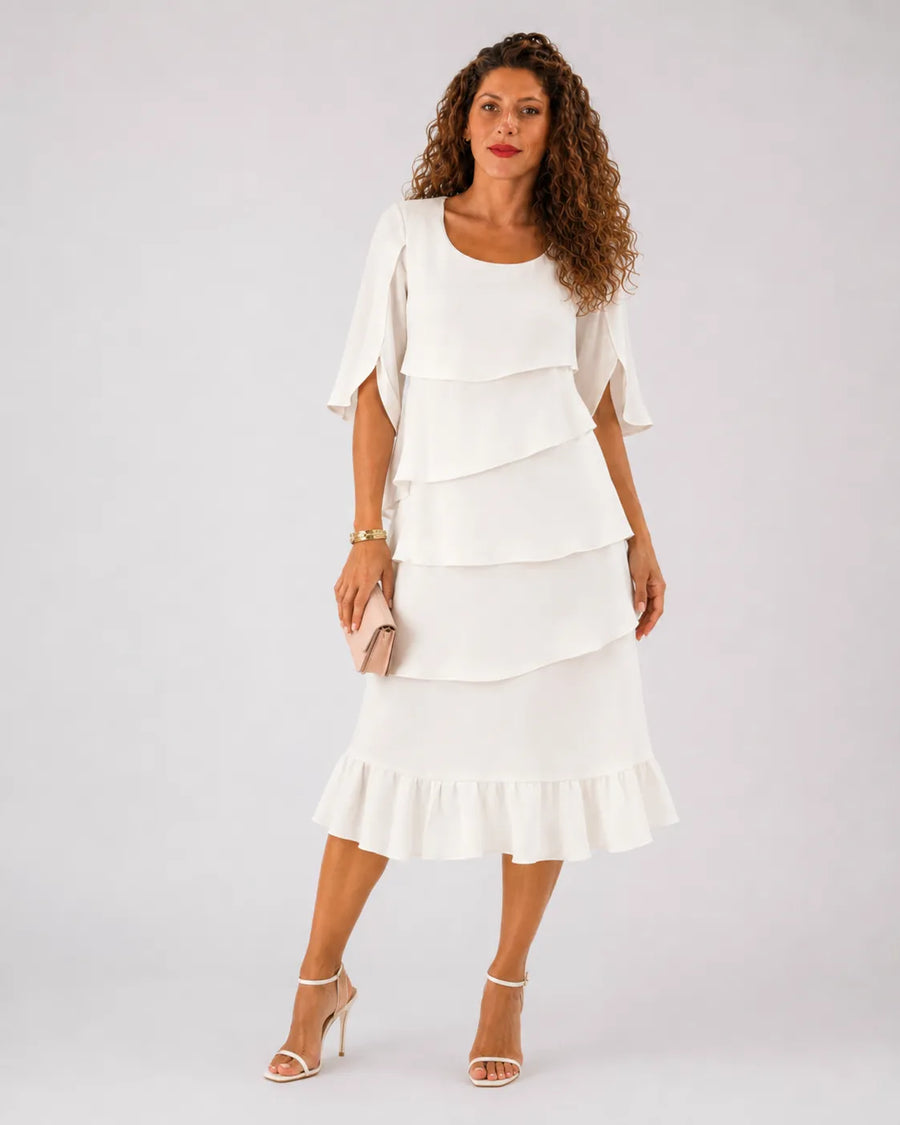 Robe élégante col rond à volants